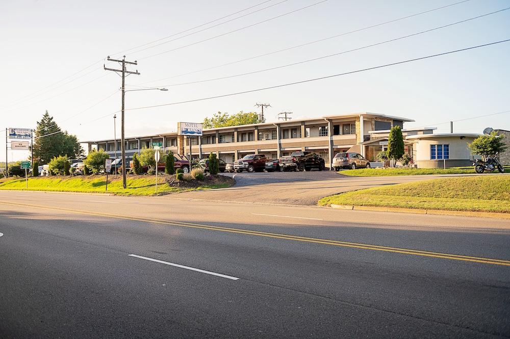 Riverside Inn and Suites photo 12