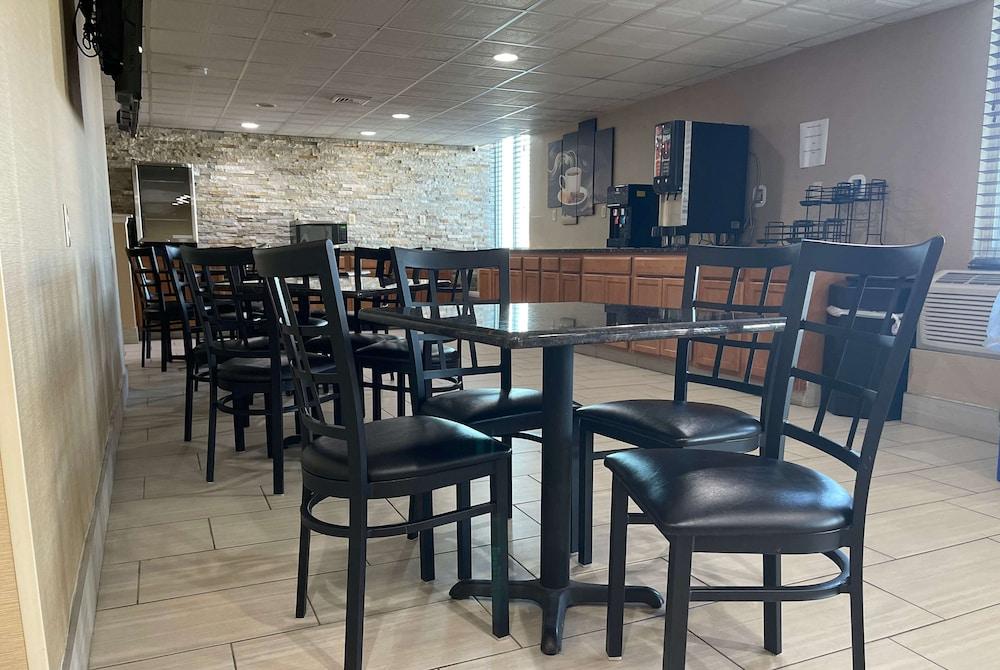 Comfort Inn Dunmore - Scranton East photo 21