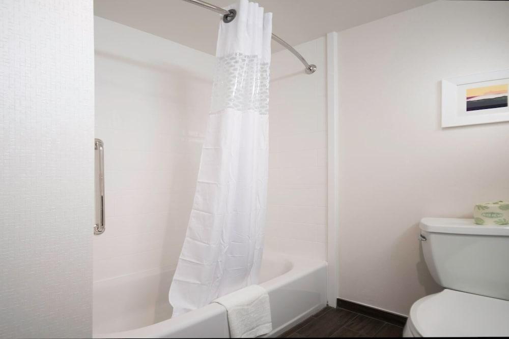 Hampton Inn & Suites La Porte photo 23