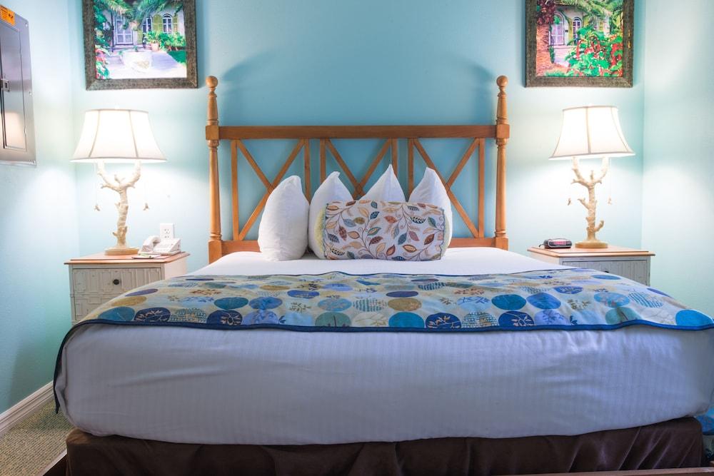 Barefoot Suites photo 2