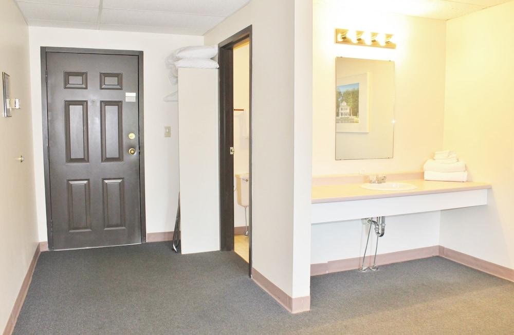 Otter Creek Inn photo 17