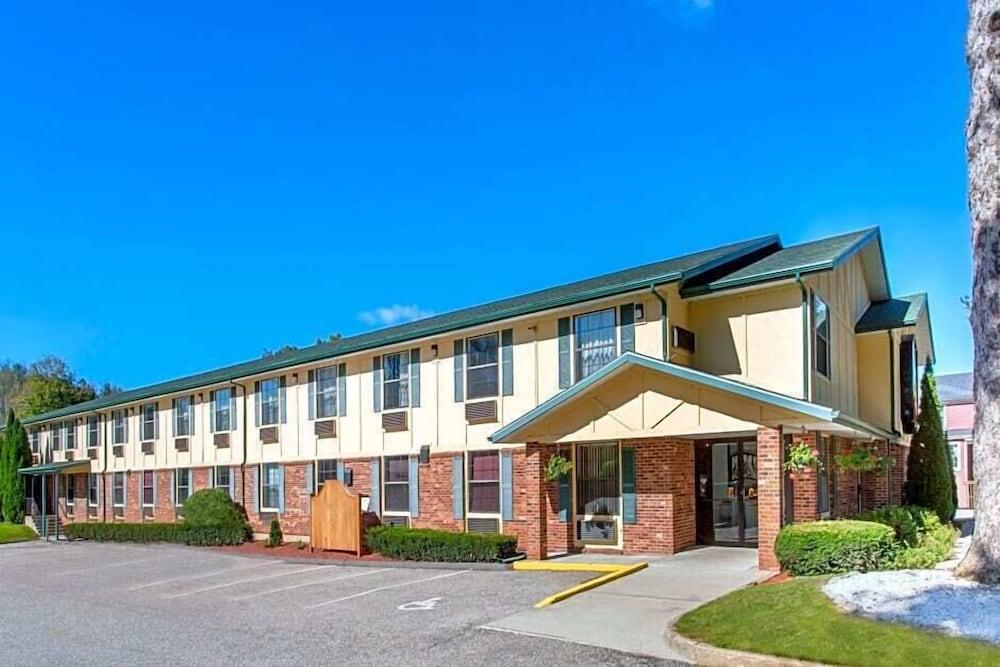 Quality Inn Lee - Lenox South photo 41