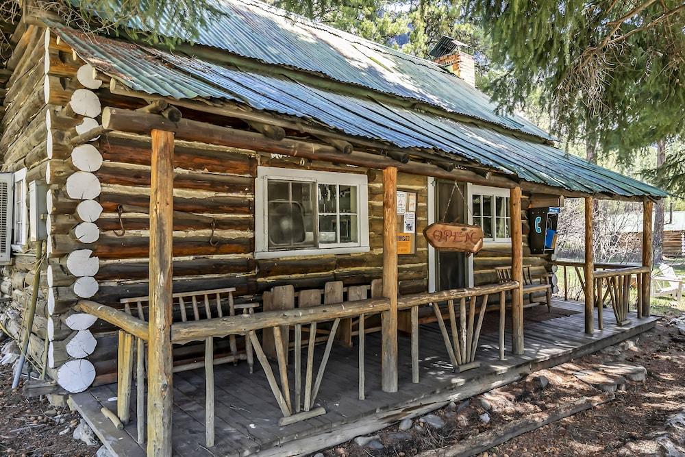 Sawtooth Lodge photo 61
