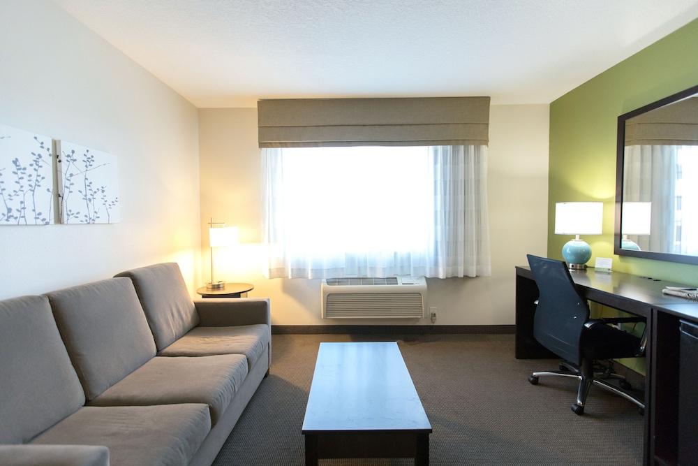 Sleep Inn & Suites Pleasant Hill - Des Moines photo 50