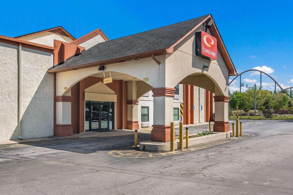 Econo Lodge At Six Flags photo 15