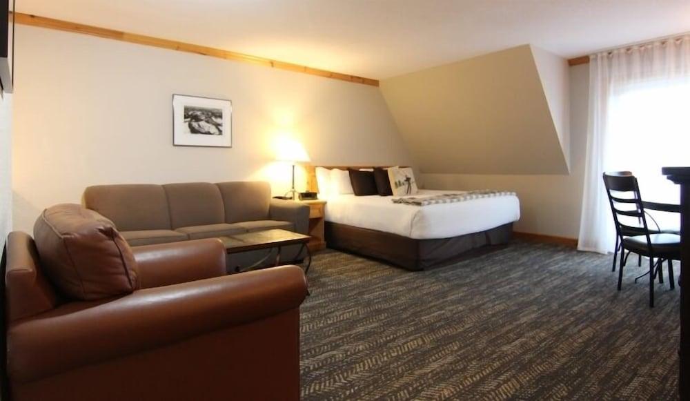 Selkirk Lodge photo 15