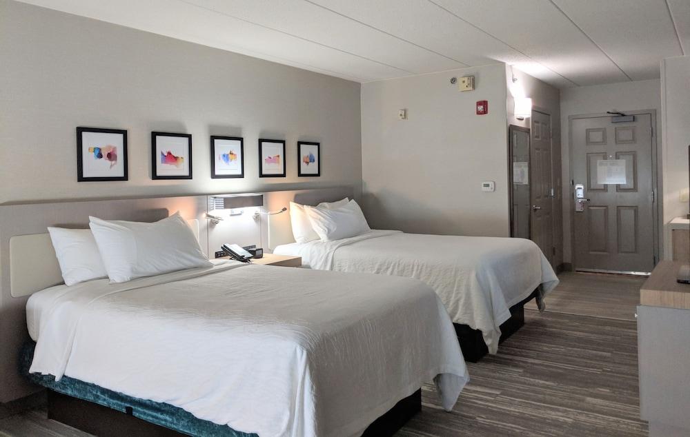Hilton Garden Inn Chicago North Shore/Evanston photo 67