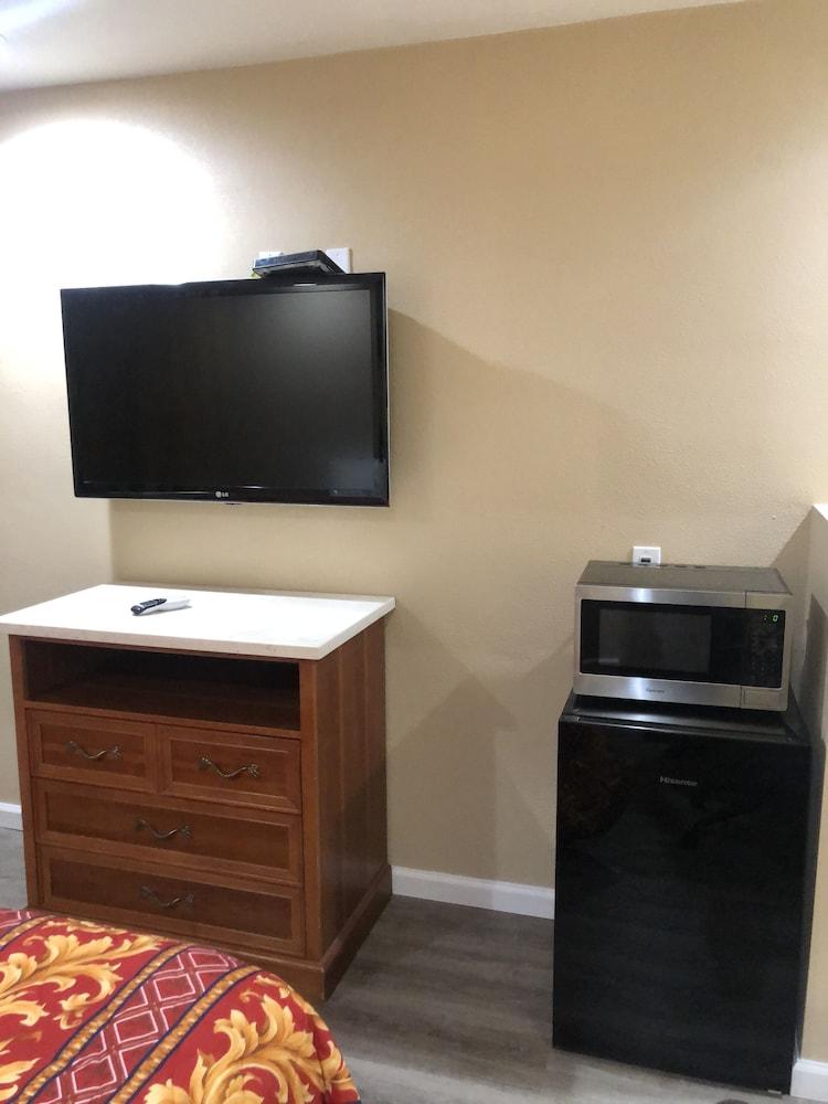 Budget Inn Motel photo 26