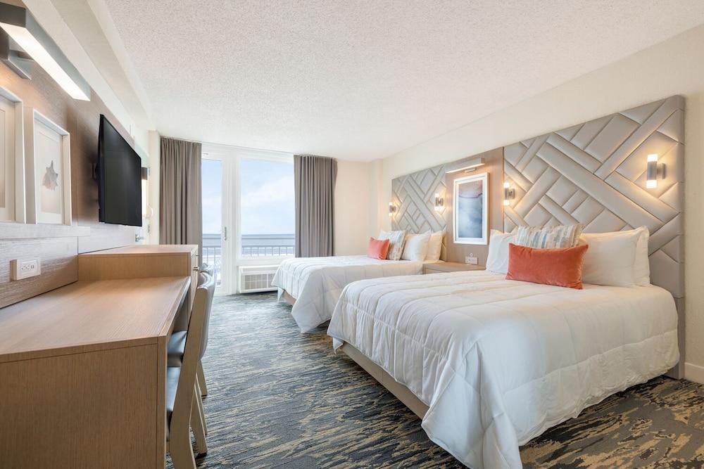 Port-O-Call Hotel photo 48