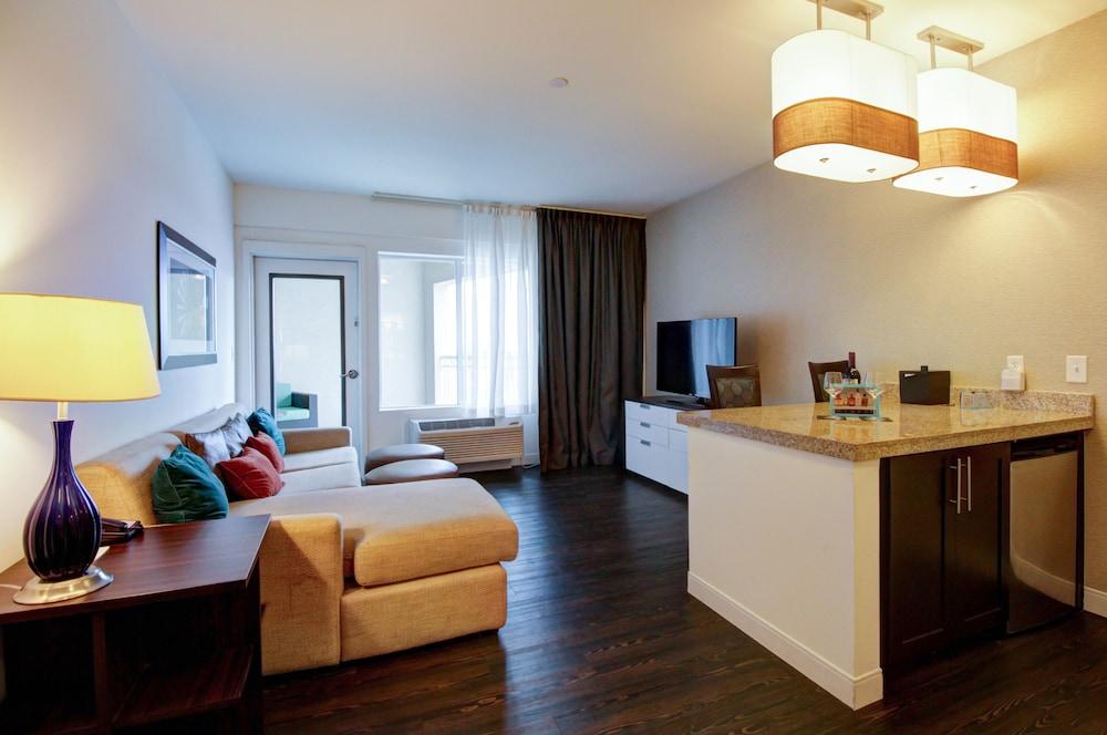 Hotel Indigo WACO - BAYLOR by IHG photo 53