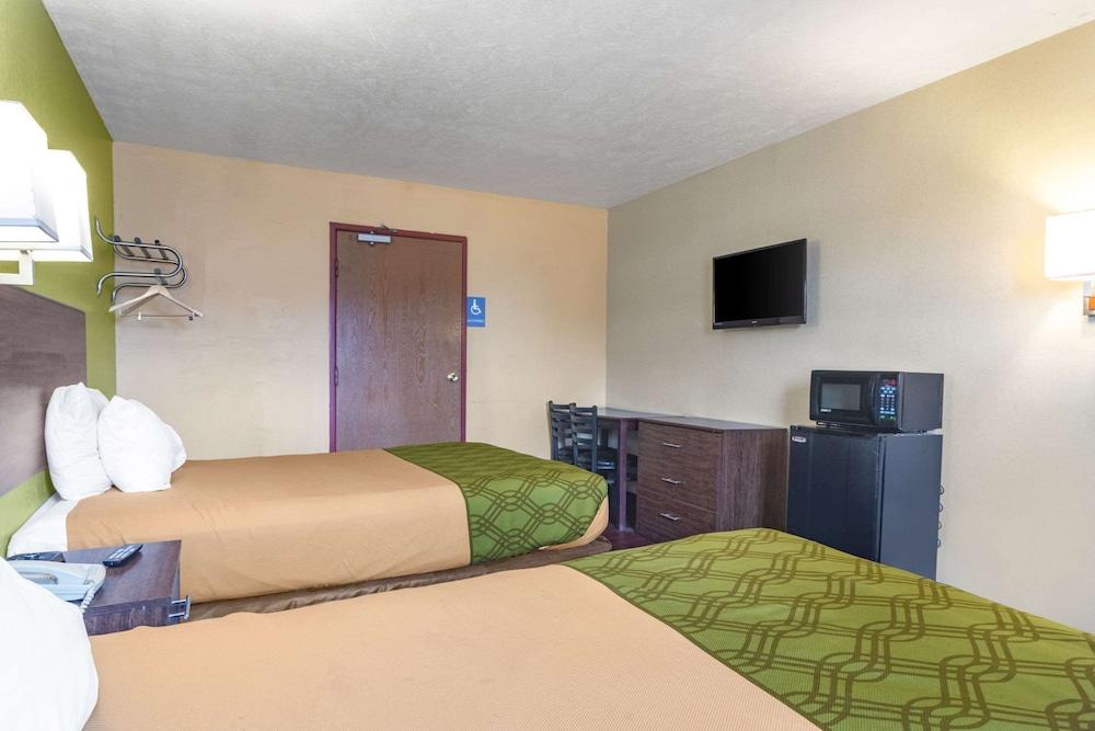 Econo Lodge Kent - Akron West photo 7
