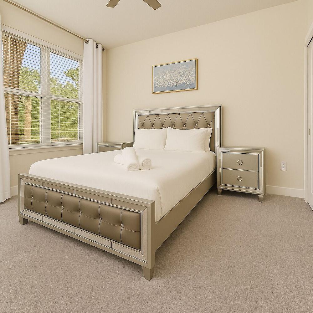 Family-Friendly Home near Disney photo 10
