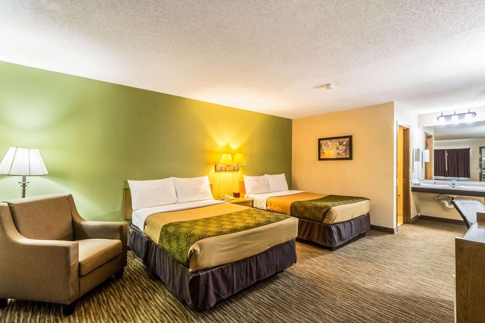 Econo Lodge Valley City photo 4