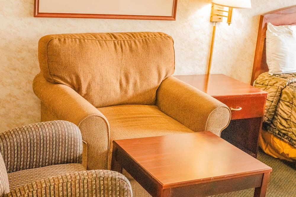 Colfax Inn photo 62
