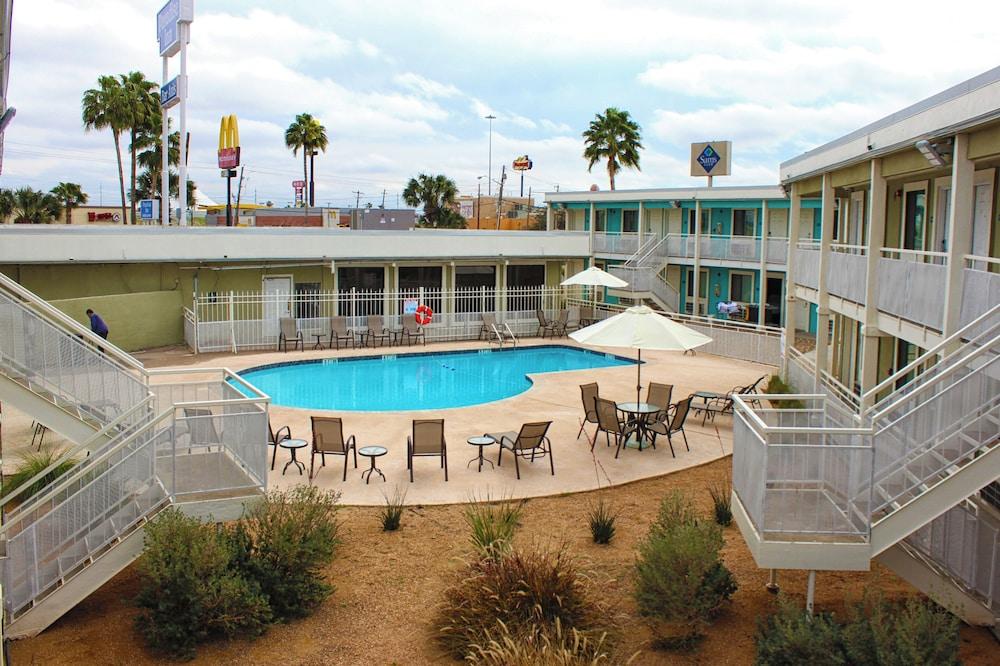 Spanish Trails Inn photo 11