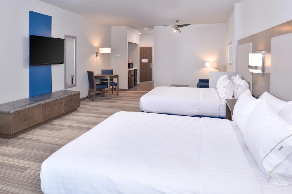 Holiday Inn Express & Suites Houston E - Pasadena by IHG photo 17