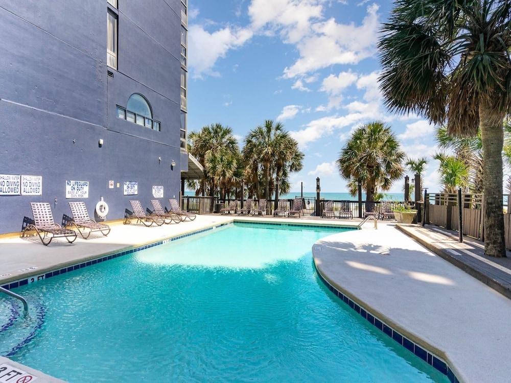 Sun N Sand Resort photo 32
