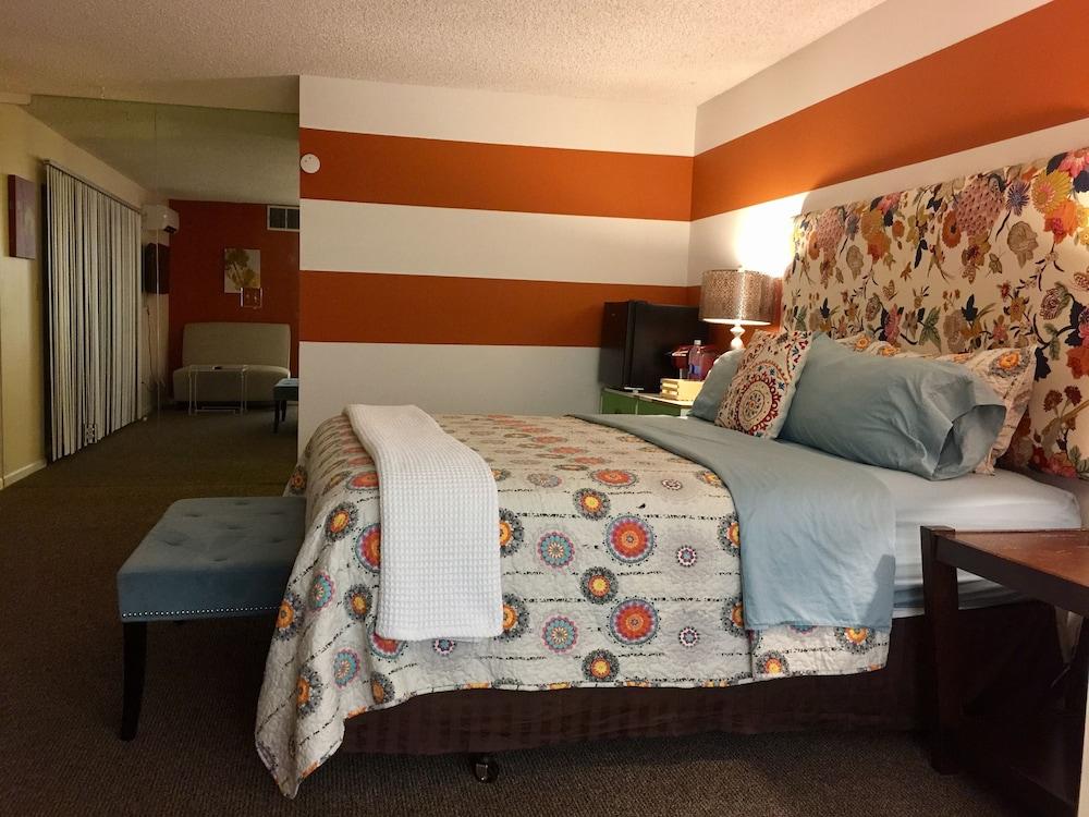 The Village Palm Desert photo 26