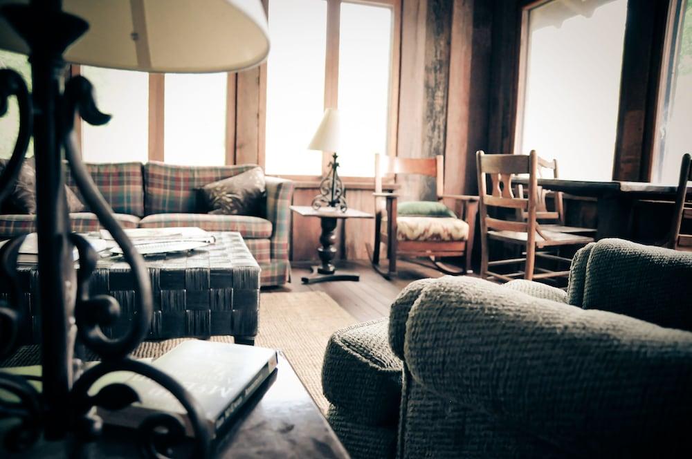 Wilderness Lodge photo 4