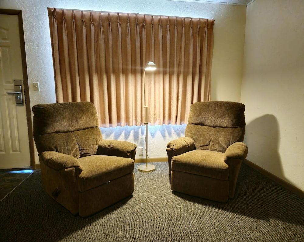 Gray Wolf Lodge photo 5