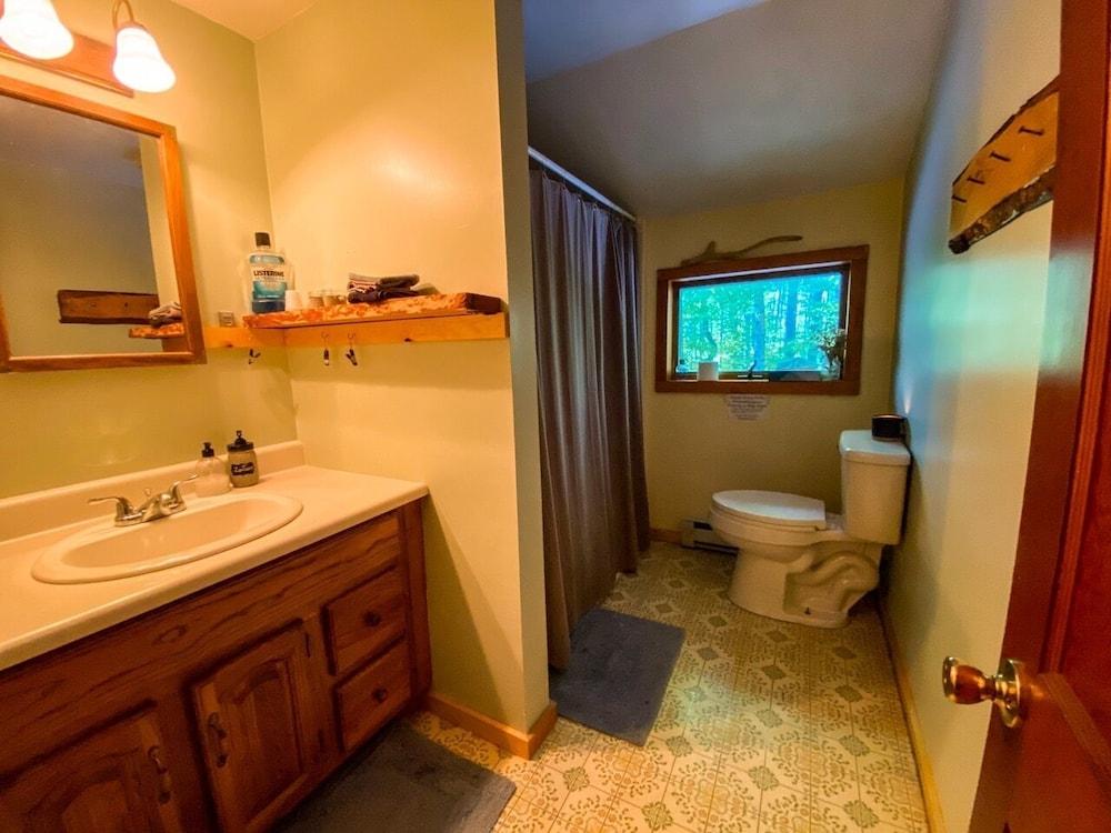 Upscale Hostel by Lake George & Gore Mtn photo 19