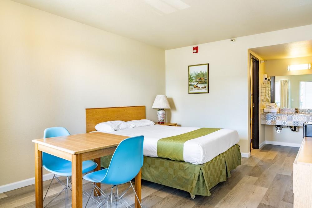City Inn photo 14