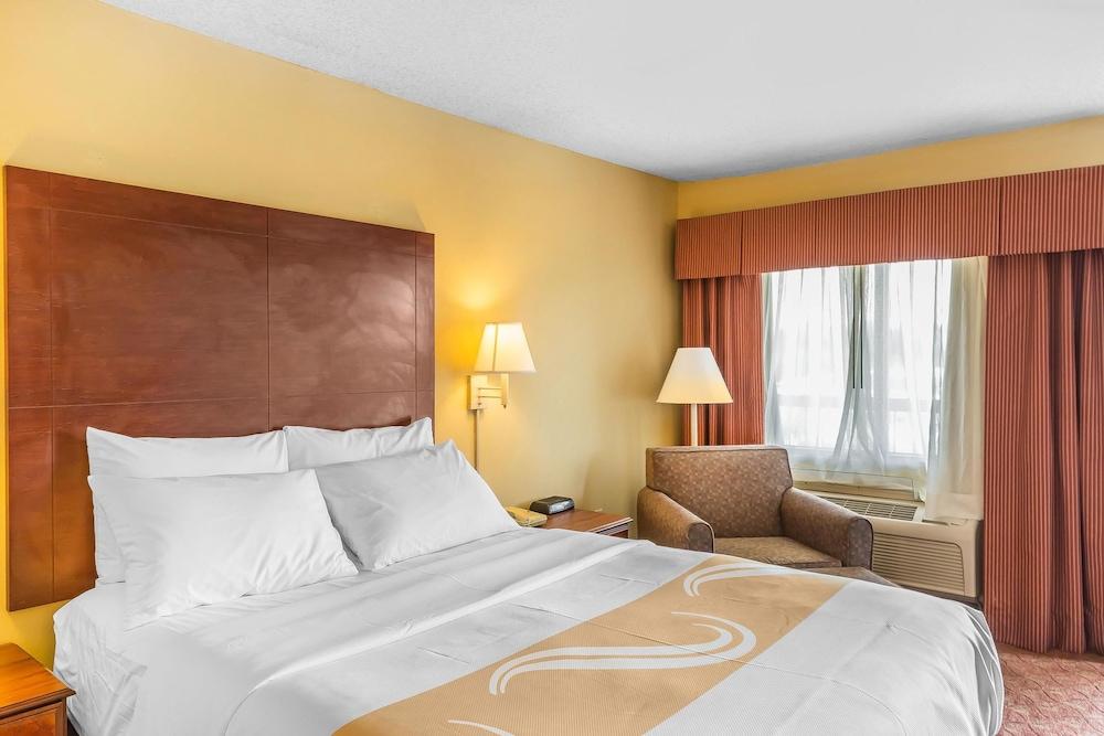 Quality Inn Calera I-65 exit 231 photo 8