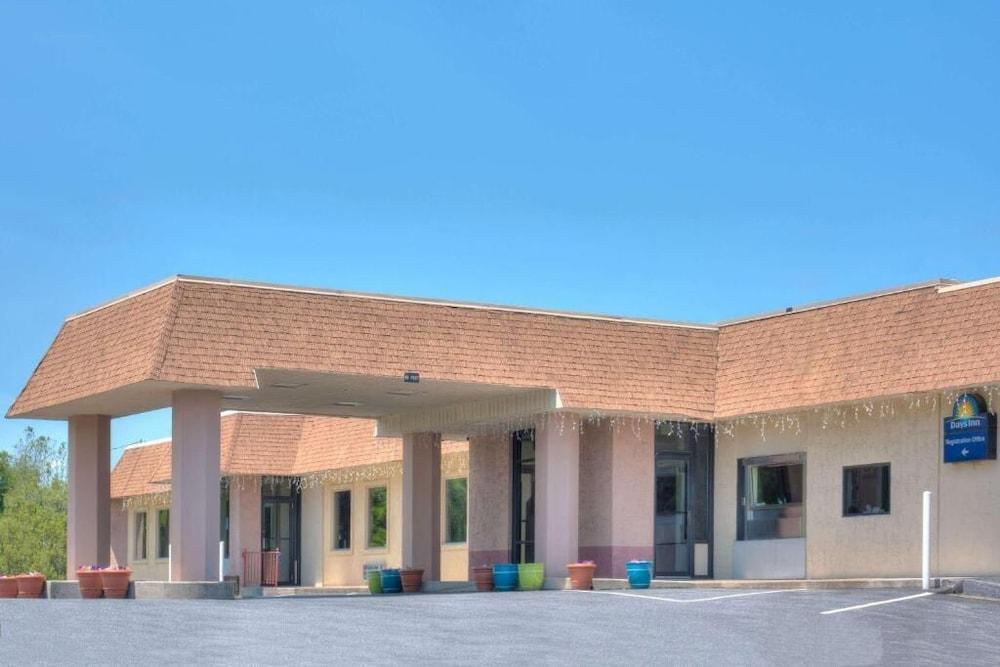 Express Inn photo 3