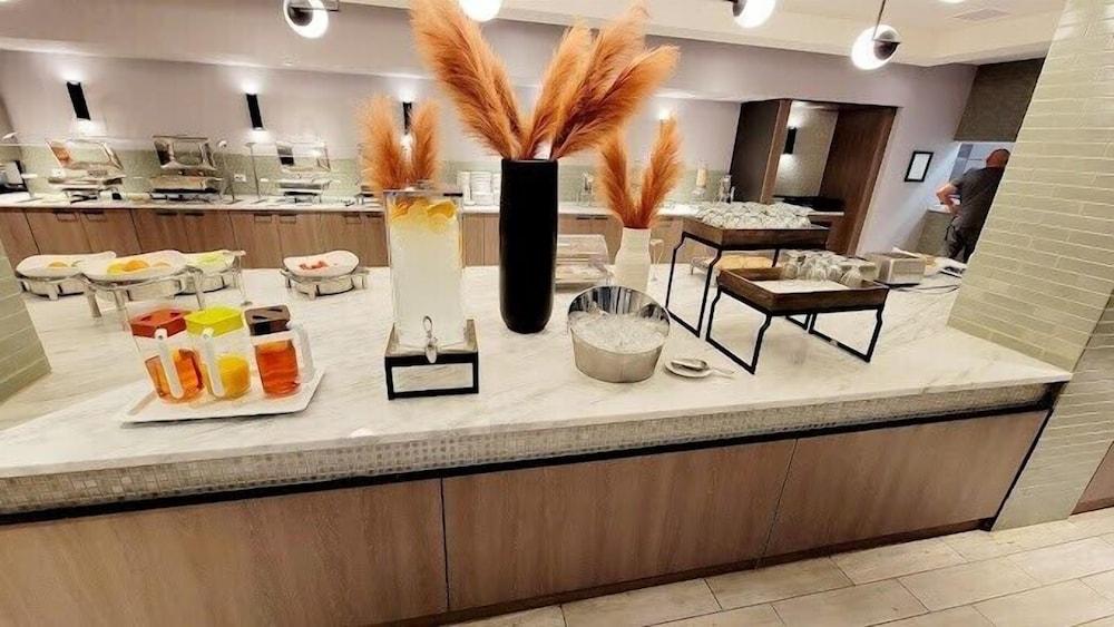 Delta Hotels Denver Thornton photo 26