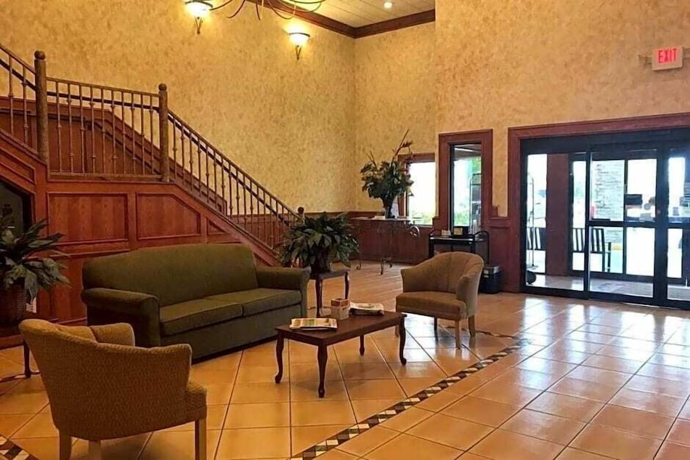 Shary Inn and Suites photo 13