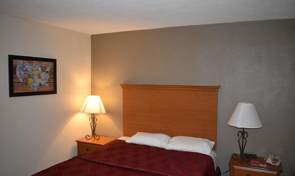 MHO Hotel Bordentown photo 12