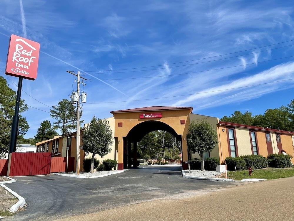 Red Roof Inn & Suites Jackson - Richland photo 17