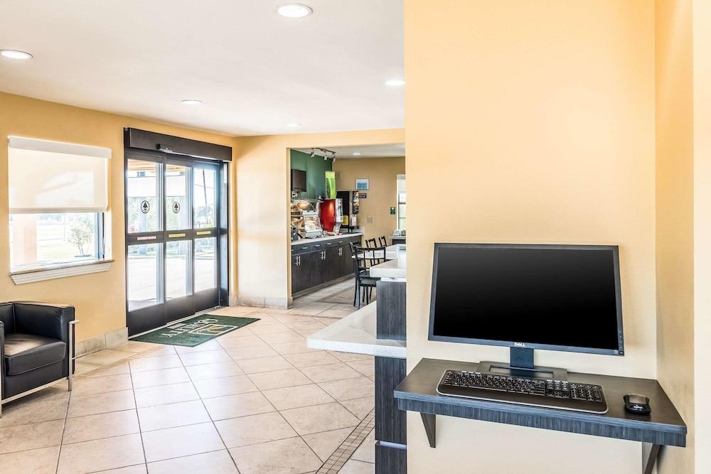 Quality Inn Corsicana photo 29