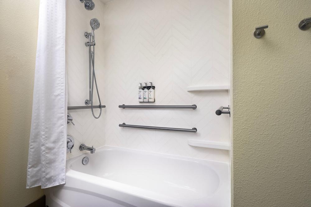 AC Hotel by Marriott Asheville Biltmore Village photo 42