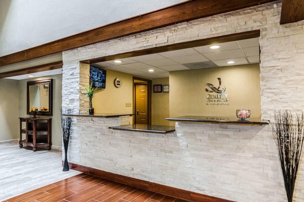 Quality Inn & Suites Winfield photo 53