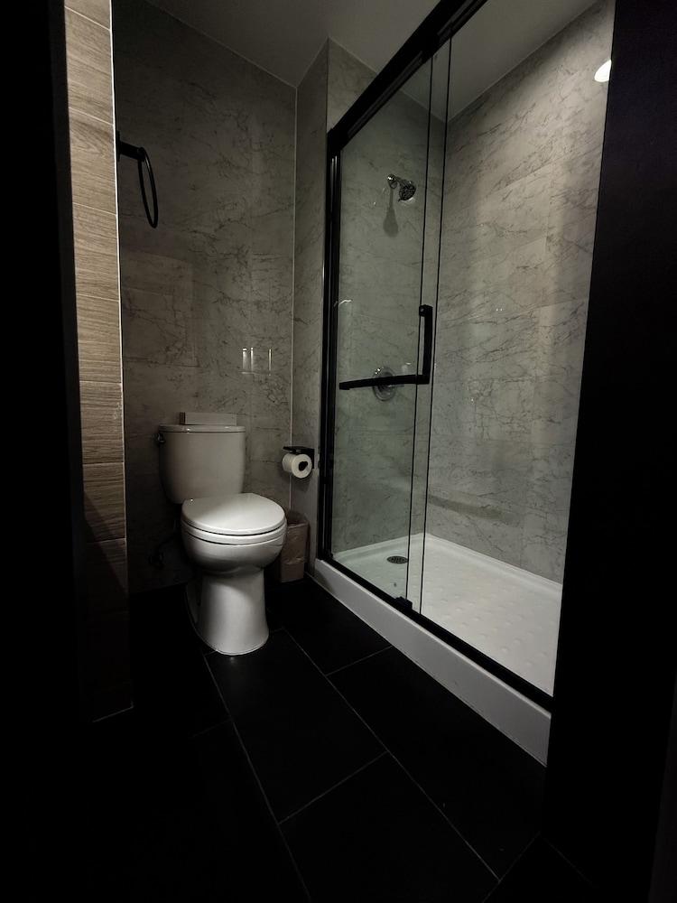 BKWAY Hotel Brooklyn photo 9