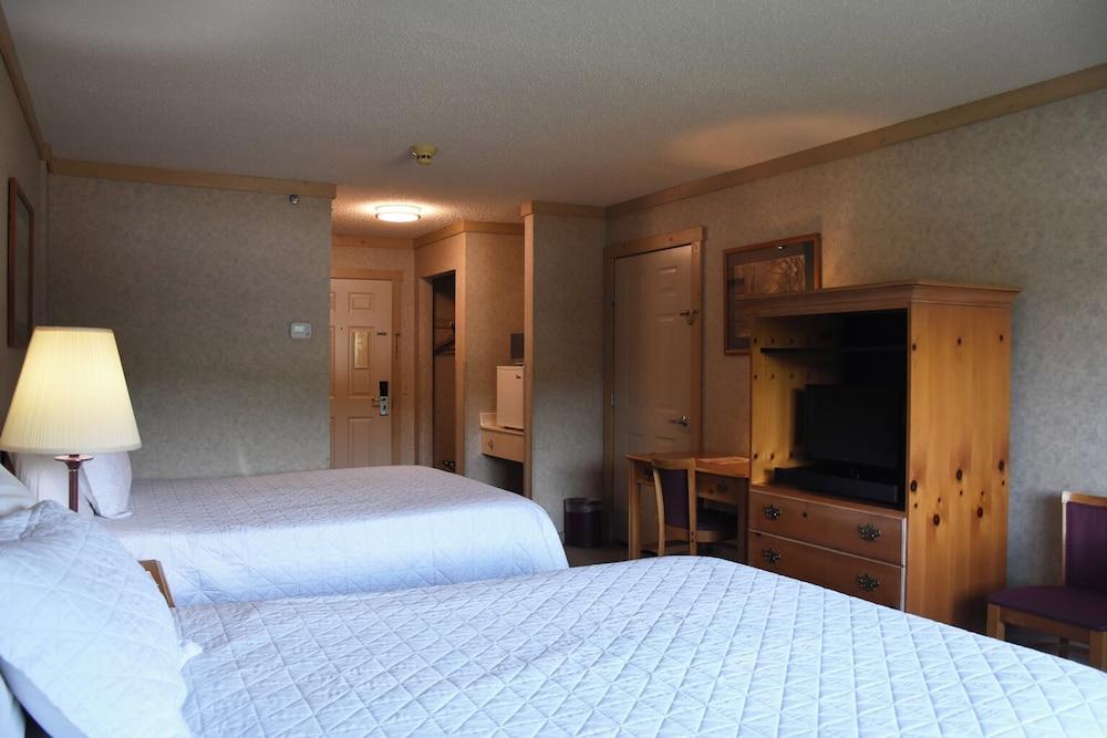 Paddle Wheel Inn photo 21