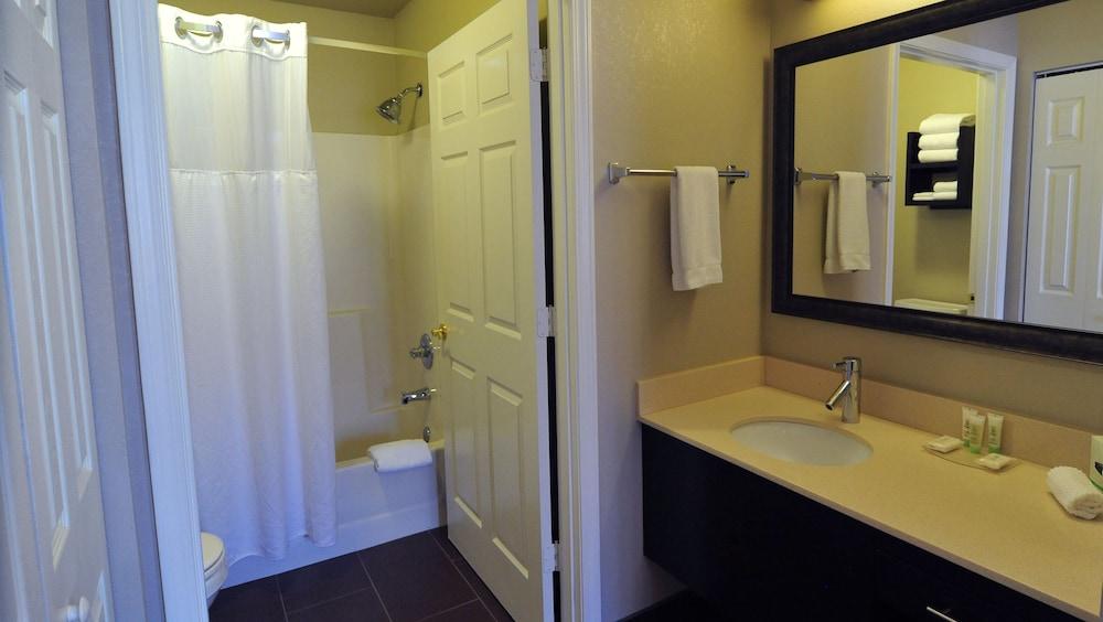 Staybridge Suites Chicago-Oakbrook Terrace by IHG photo 14