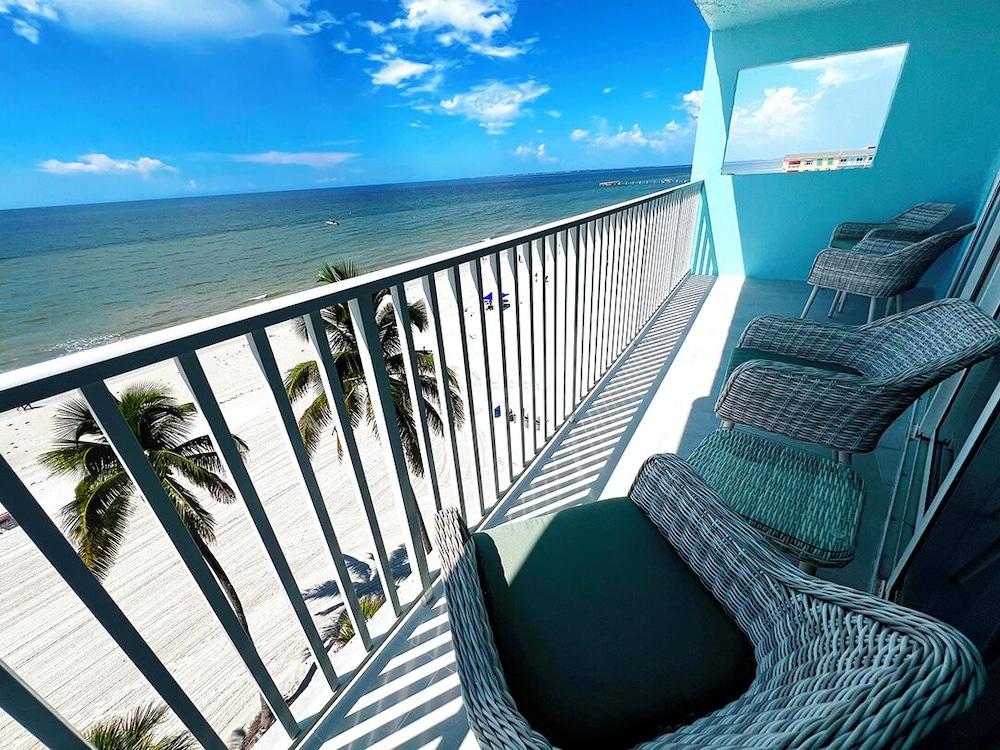 Lani Kai Beachfront Resort photo 12