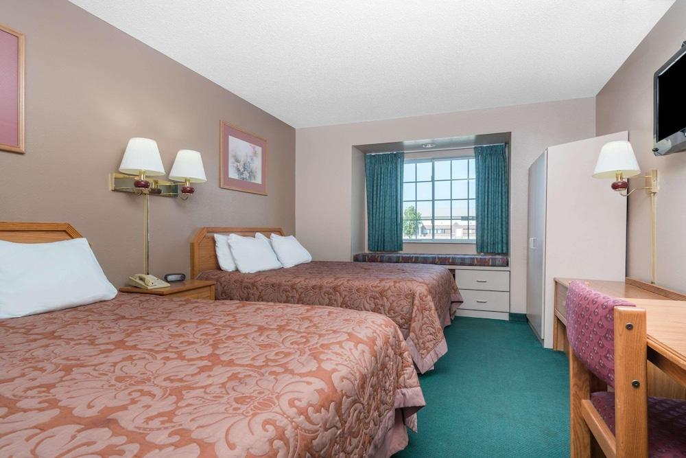 Red River Lodge photo 14