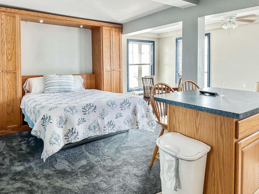 Ocean Air Suites photo 12