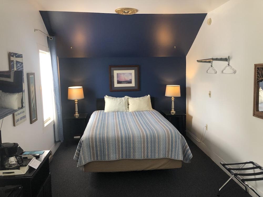 Harbor's Edge Motel photo 6