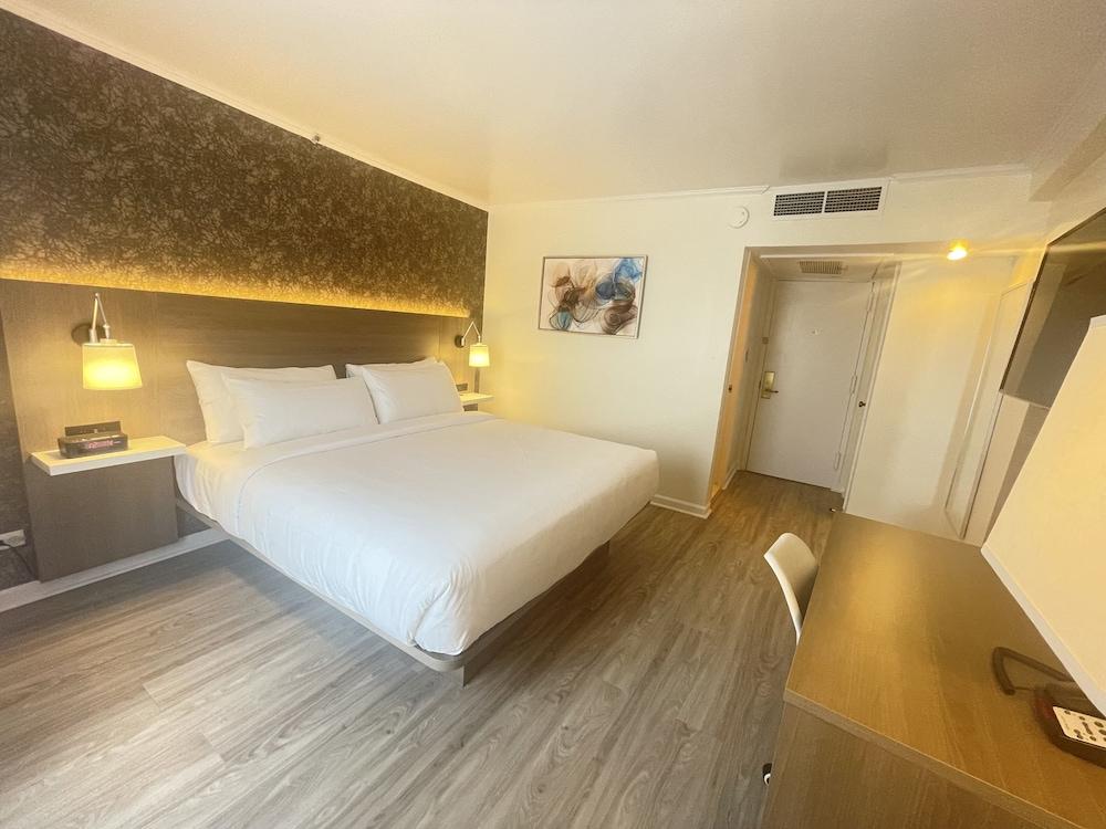 Garden Inn & Suites photo 29