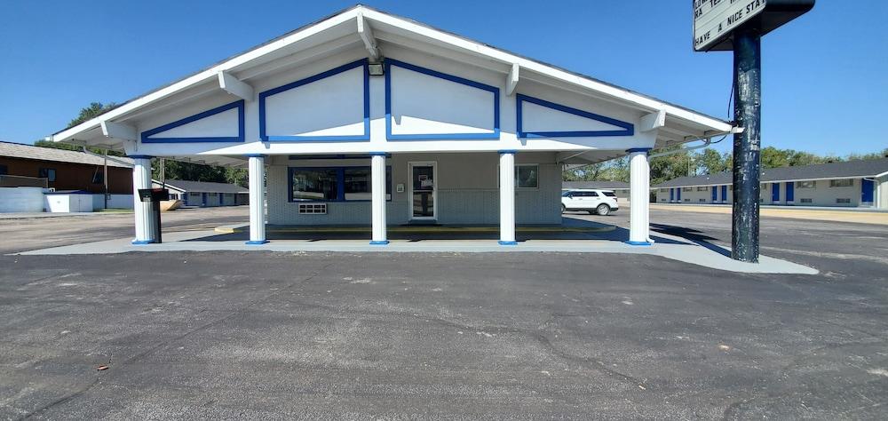 American Inn Motel photo 17