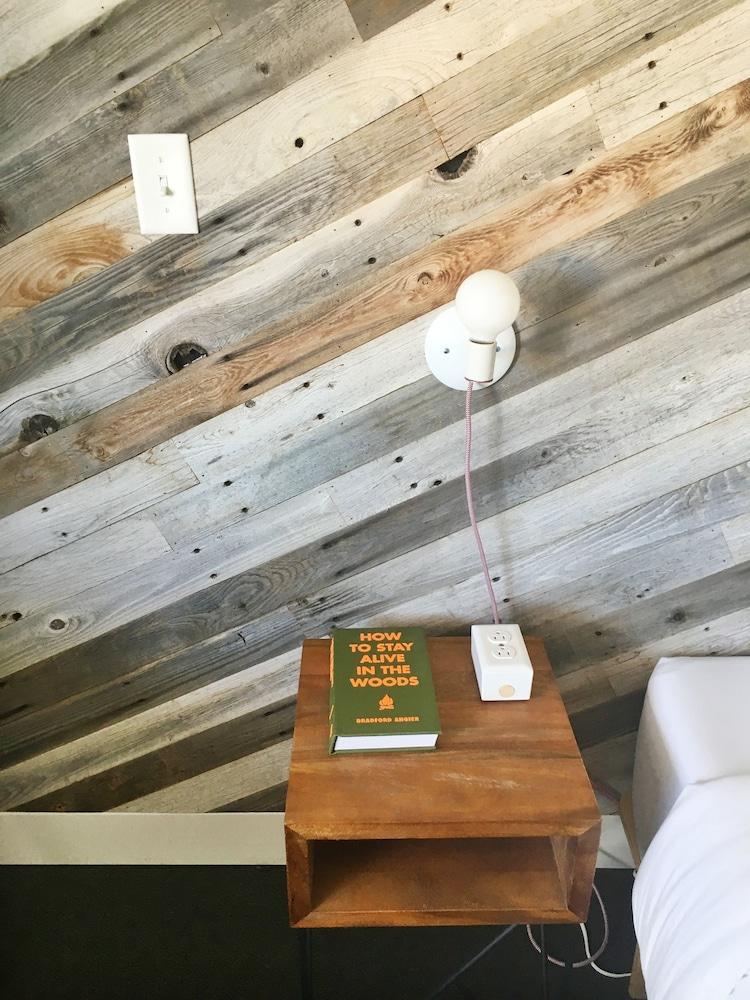 The Amigo Motor Lodge photo 3