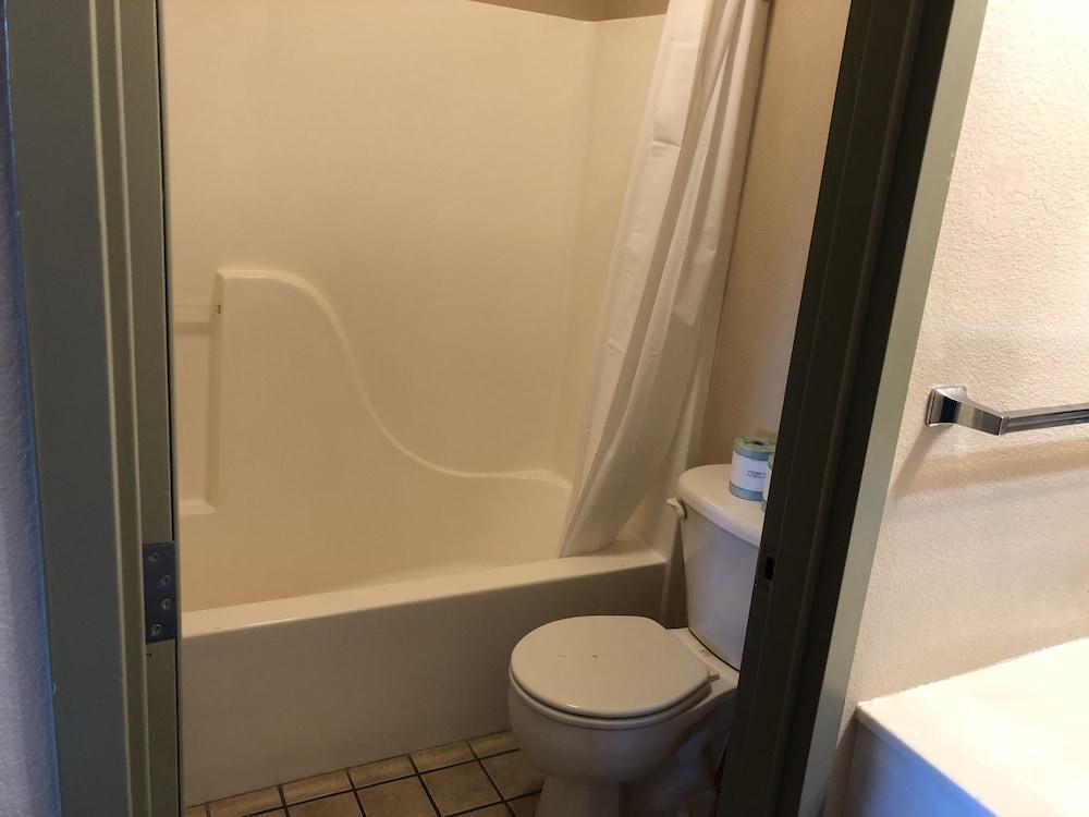 Rosener's Inn and banquet center photo 35