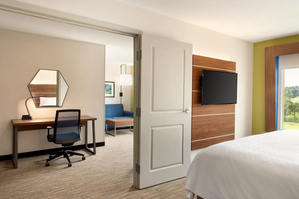 Holiday Inn Express Inn & Suites Searcy by IHG photo 21