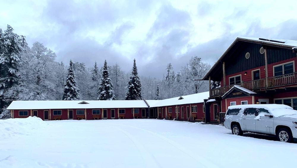 North Creek Lodge at Gore Mountain photo 8