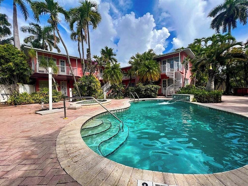 Winterset A North Beach Village Resort Hotel photo 95