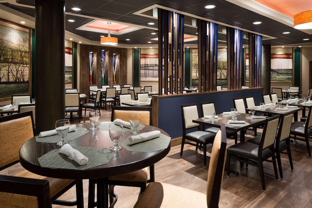 Doubletree by Hilton Somerset Hotel and Conference Center photo 33